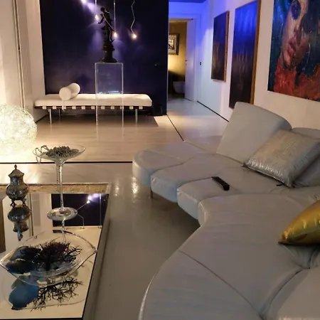Vip Garten Whirlpool Mit Meerblick Im Herzen Der Stadt By Interhome Λα Σπέτσια