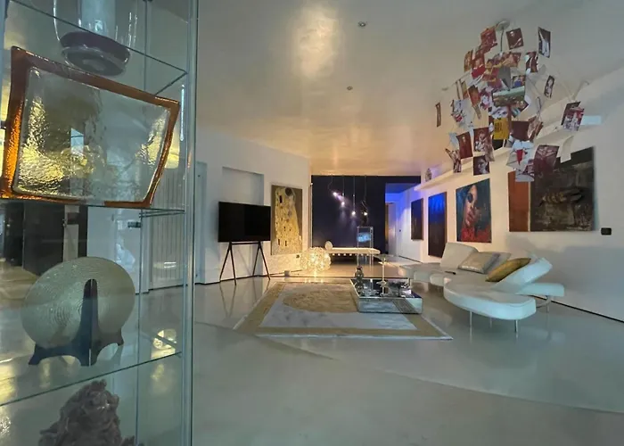 Vip Garten Whirlpool Mit Meerblick Im Herzen Der Stadt By Interhome * La Spezia